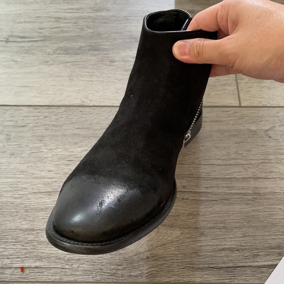 Alexandra McQueen Almond Toe ankle boots - Picture 4 of 11